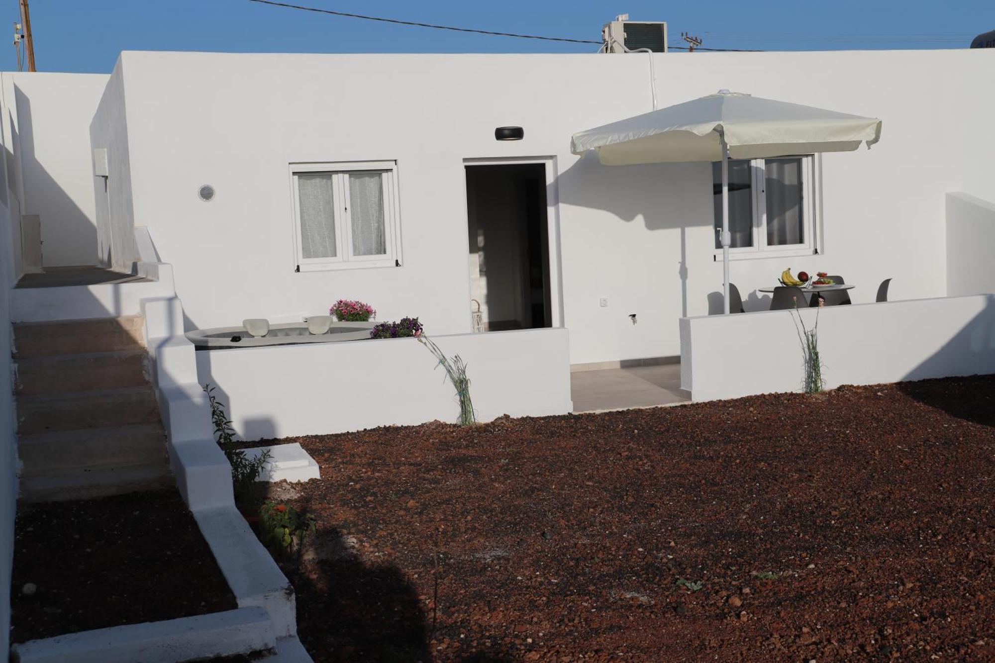 Calma Eco Houses Sunset View Emporio  Exterior photo