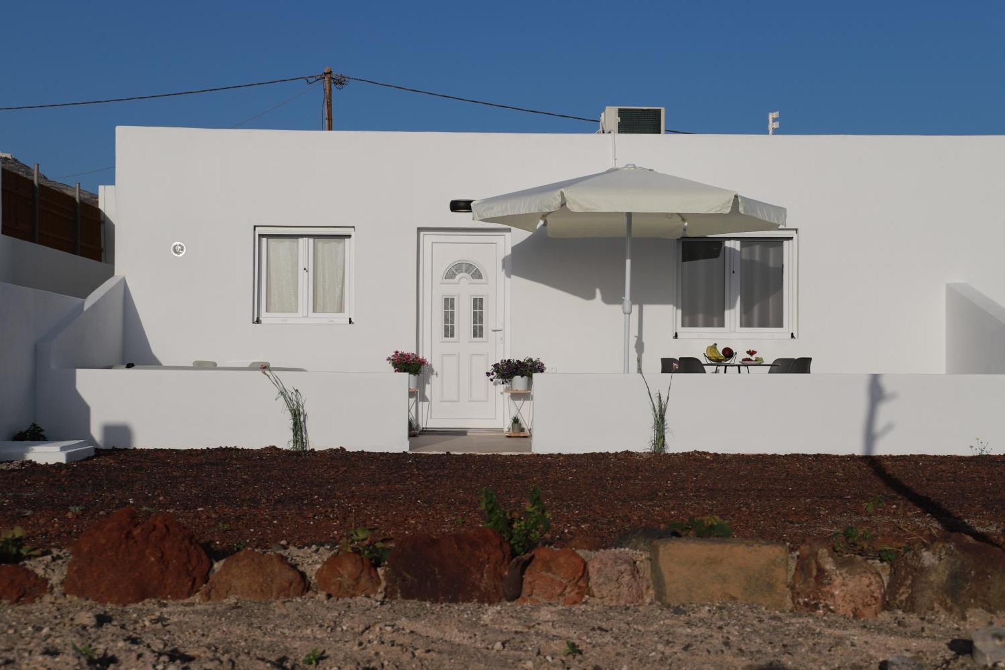 Calma Eco Houses Sunset View Emporio  Exterior photo